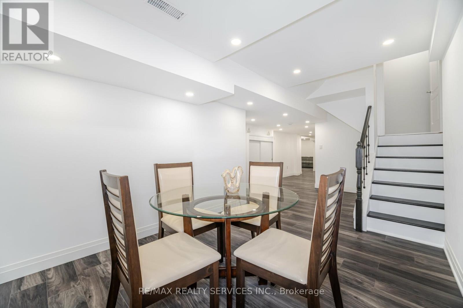 1317 WELLER CROSS - 39