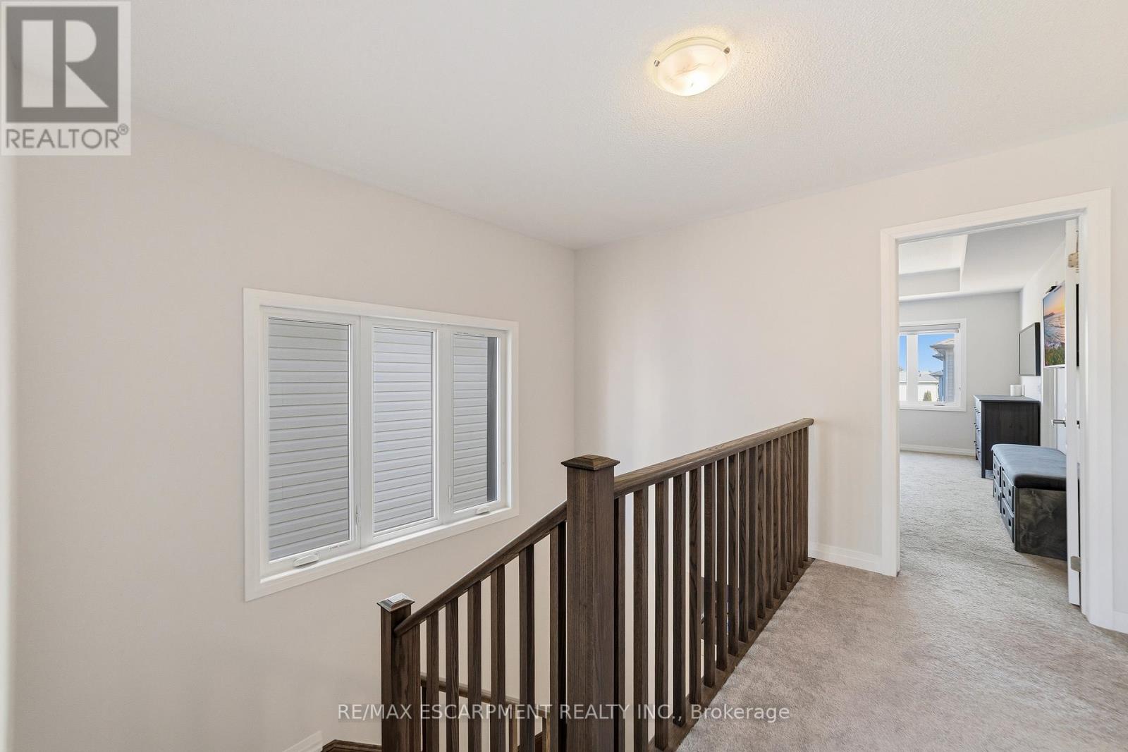 8 PINNACLE COURT - 17