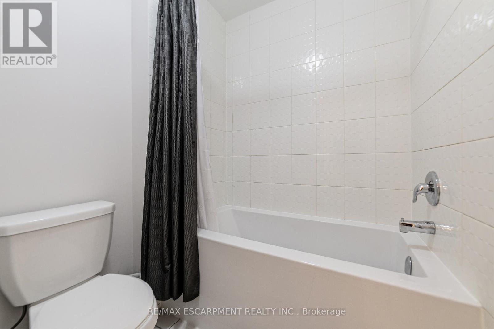 8 PINNACLE COURT - 25