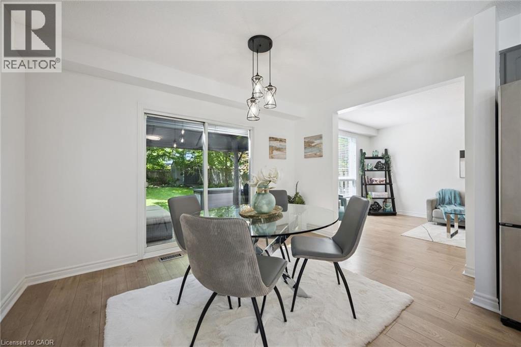 361 LAKE LOUISE Boulevard - 10