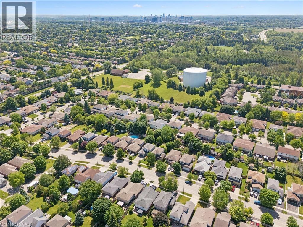361 LAKE LOUISE Boulevard - 43