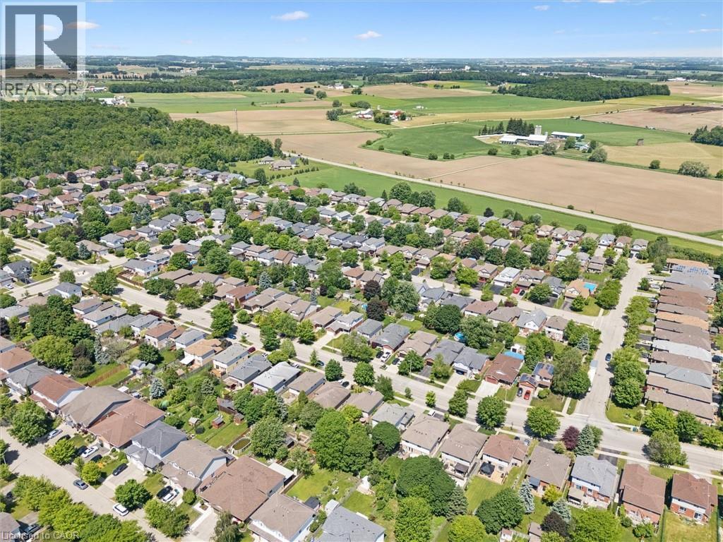 361 LAKE LOUISE Boulevard - 44