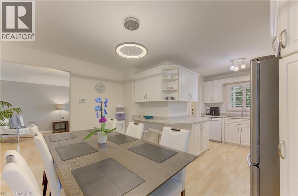71 PINECREST Drive - 11
