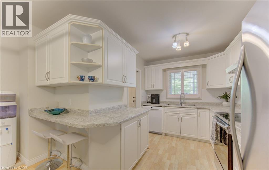 71 PINECREST Drive - 13