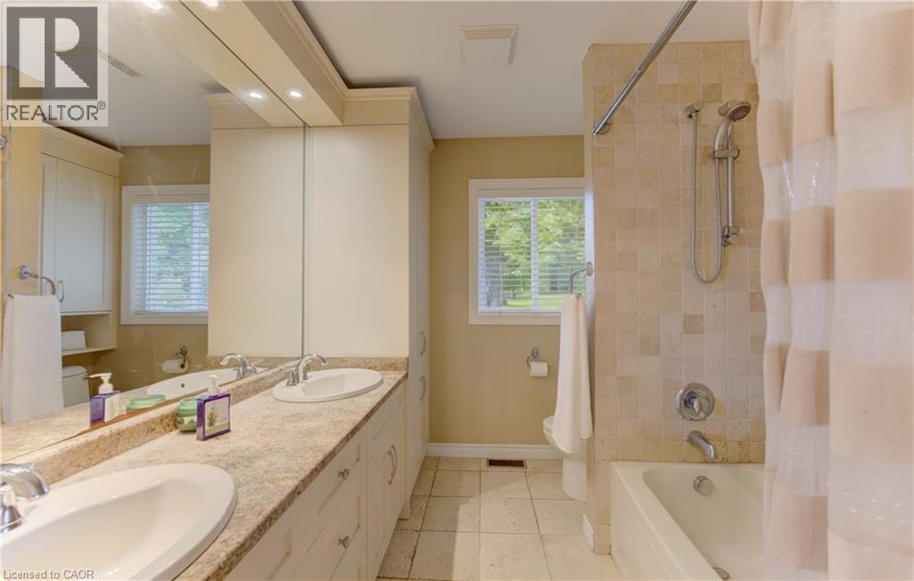 71 PINECREST Drive - 19