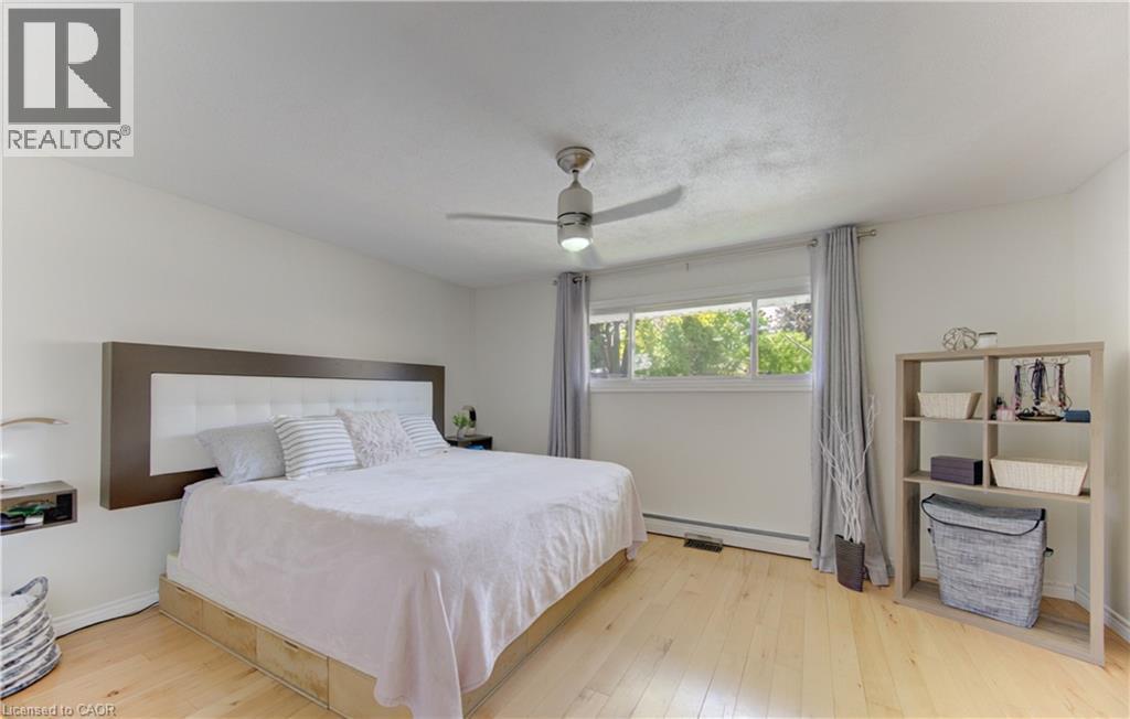 71 PINECREST Drive - 20