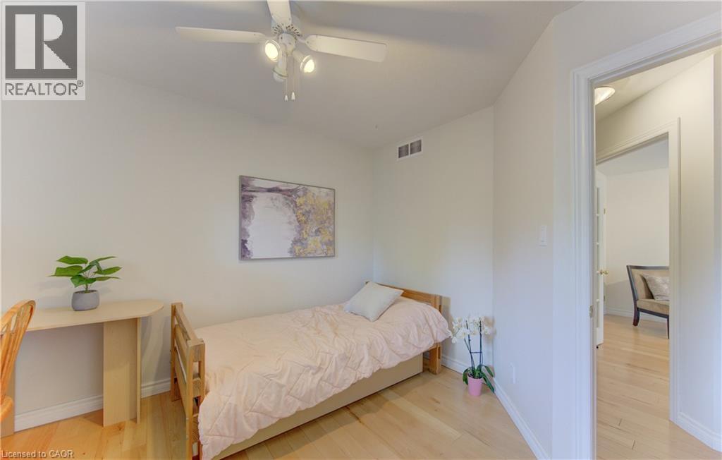 71 PINECREST Drive - 25