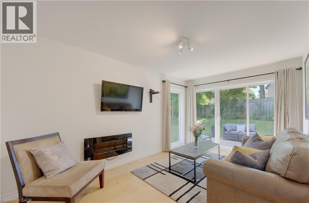 71 PINECREST Drive - 26