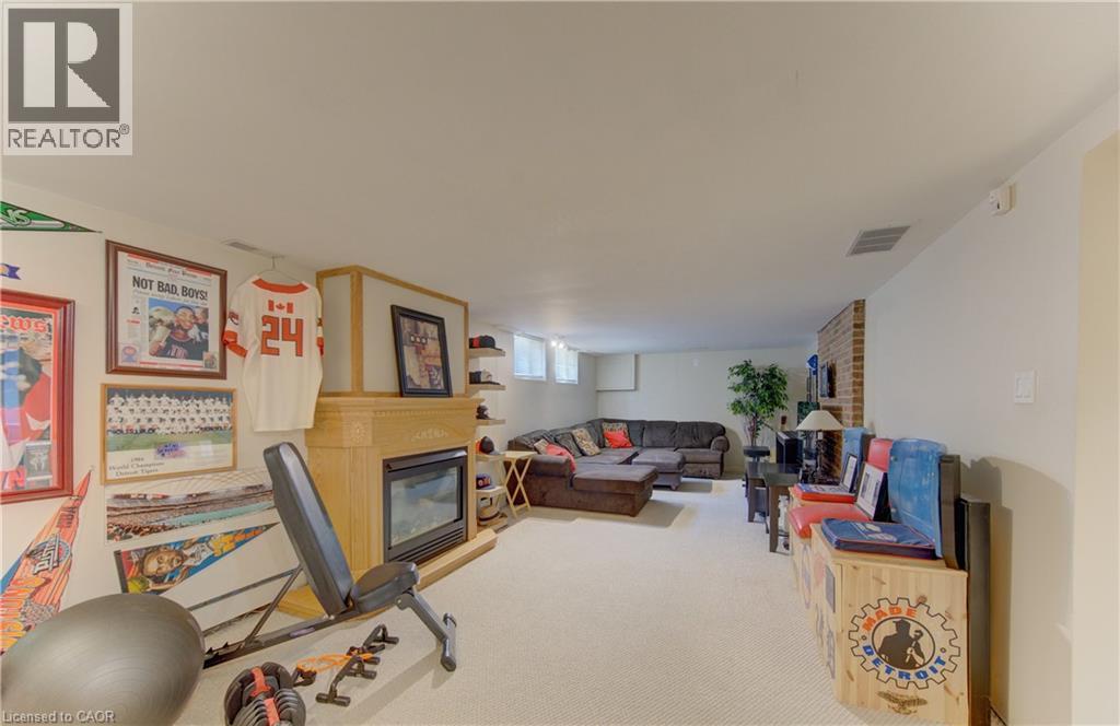 71 PINECREST Drive - 29