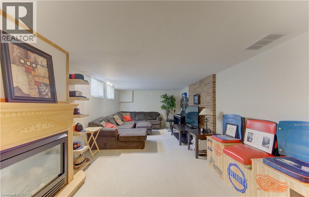 71 PINECREST Drive - 30