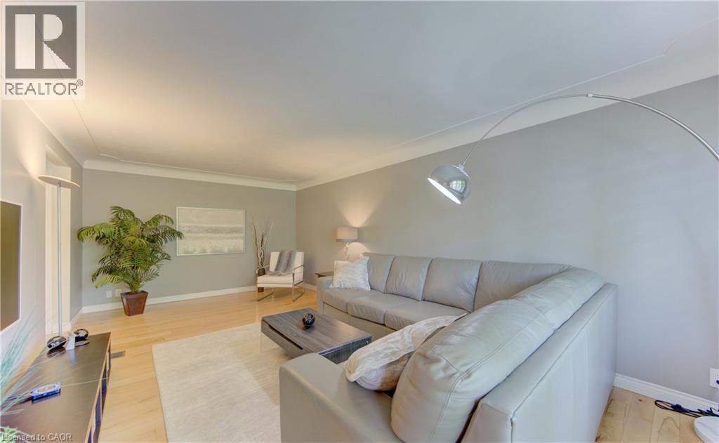 71 PINECREST Drive - 7