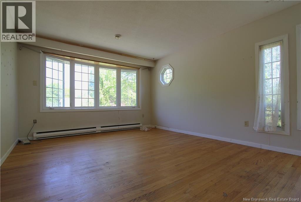 11 Cardinal Terrace - 26