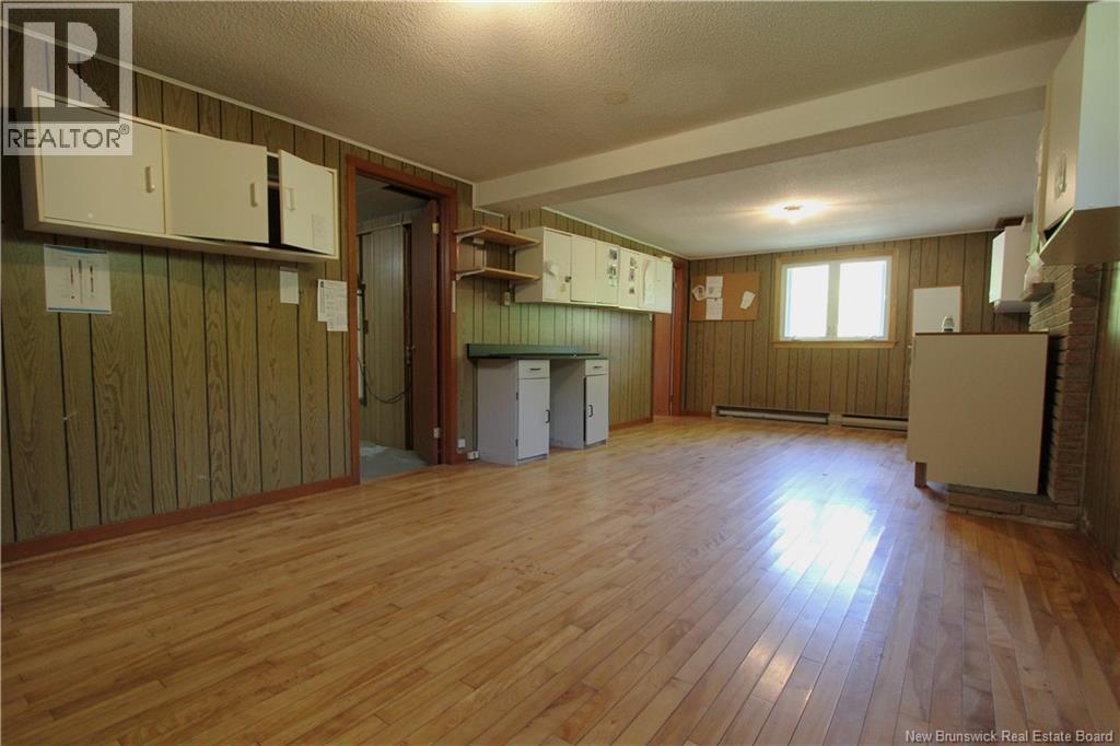 11 Cardinal Terrace - 48