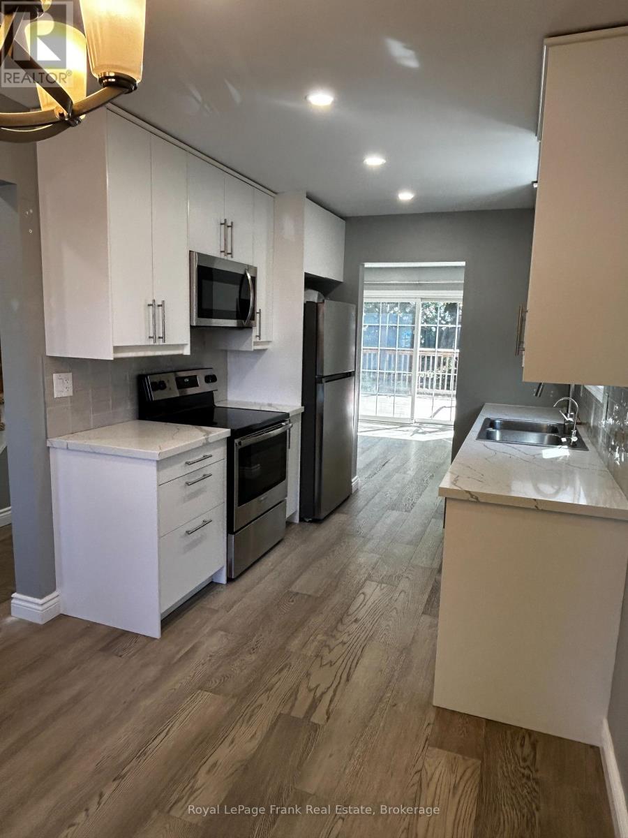 857 ATTERSLEY DRIVE - 11