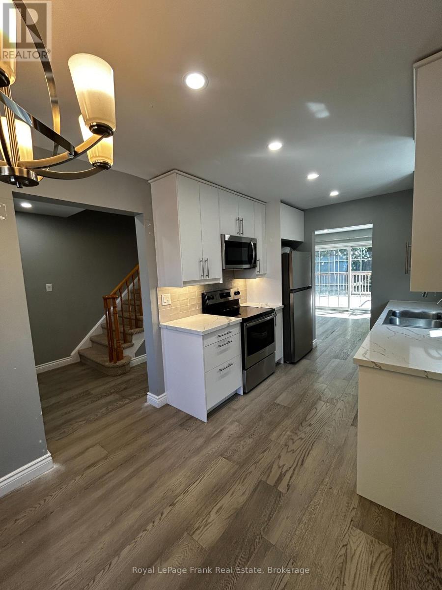 857 ATTERSLEY DRIVE - 14