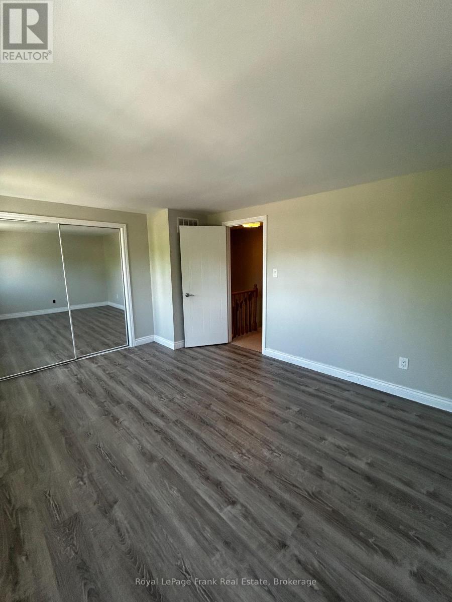 857 ATTERSLEY DRIVE - 20