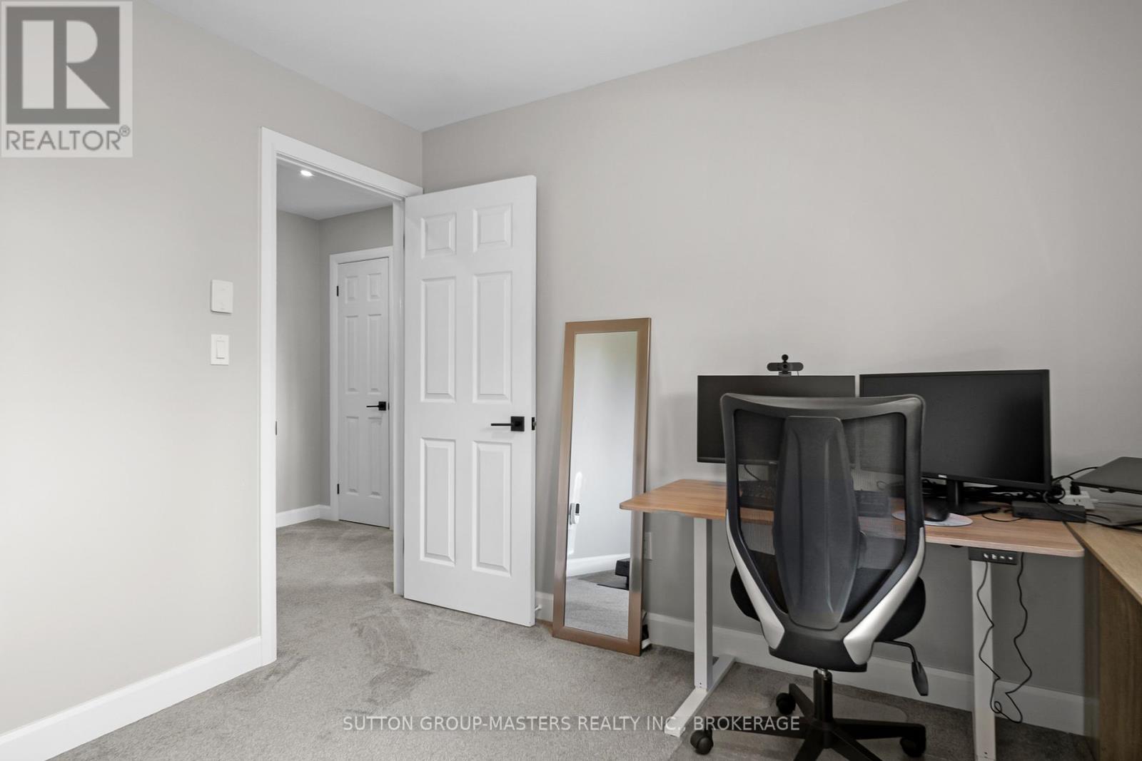 4900 NORTH SHORE CRESCENT - 31