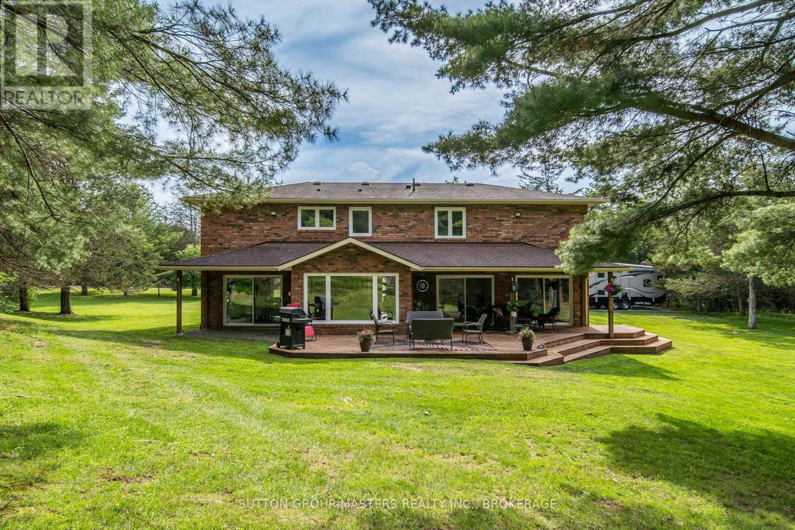 4900 NORTH SHORE CRESCENT - 32