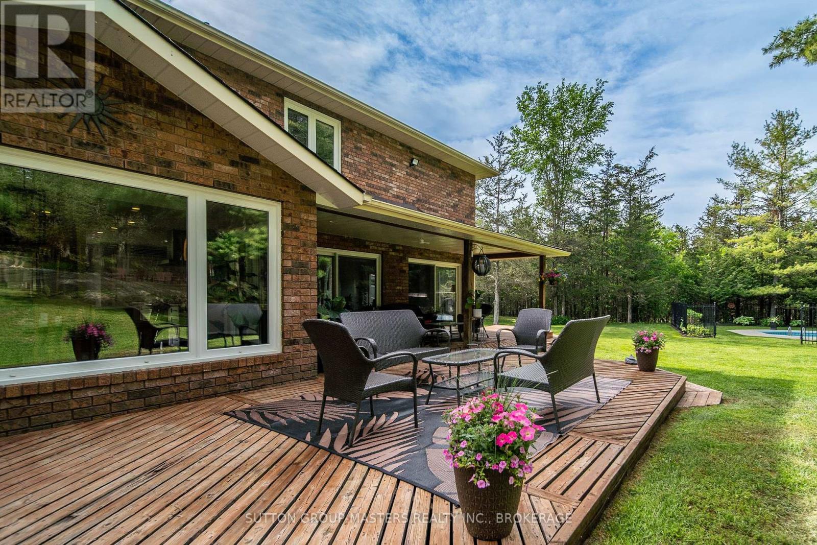 4900 NORTH SHORE CRESCENT - 35