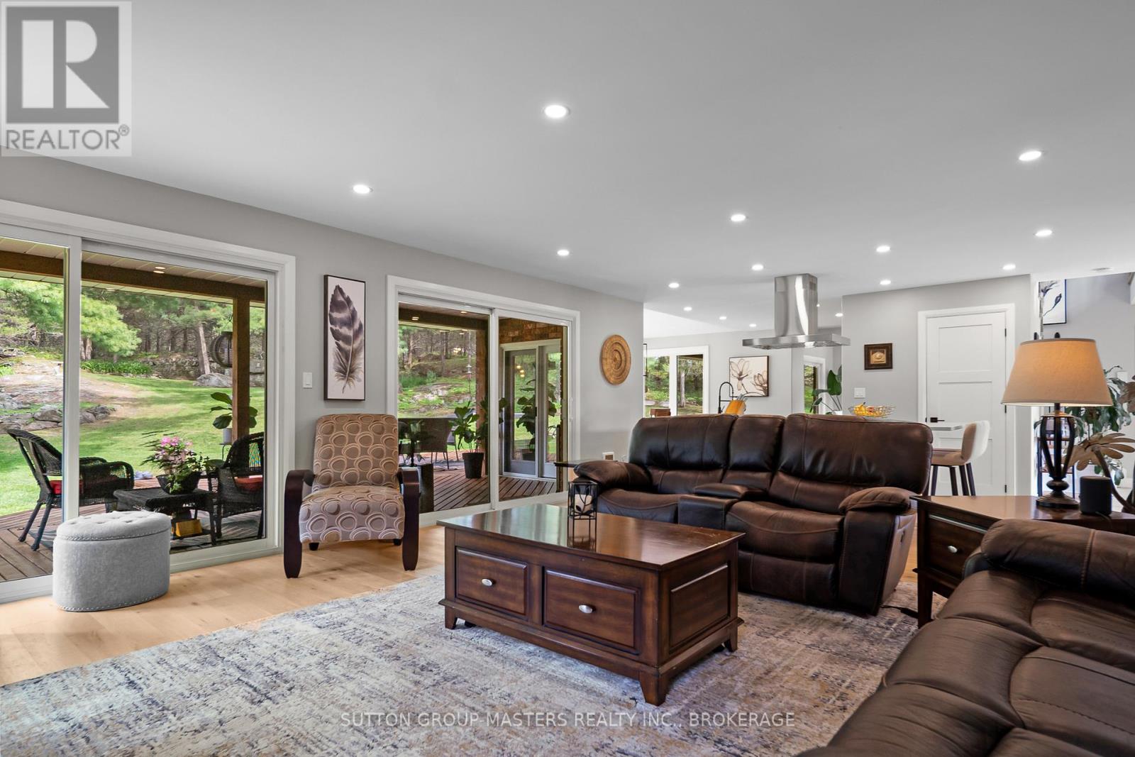 4900 NORTH SHORE CRESCENT - 8