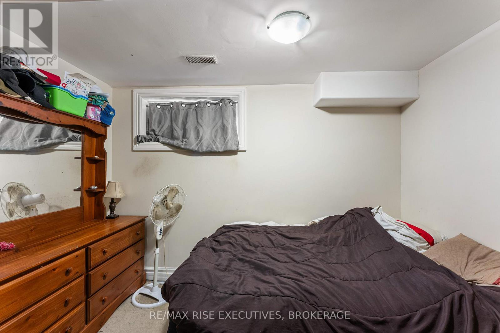 639 WALTERS STREET - 27