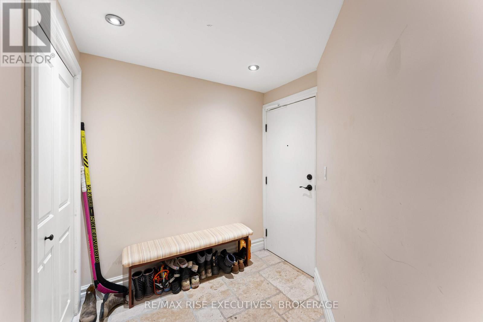 639 WALTERS STREET - 34