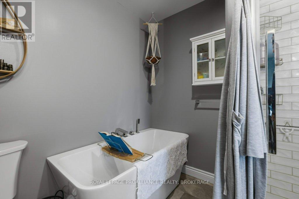 600 SHILOH AVENUE - 25