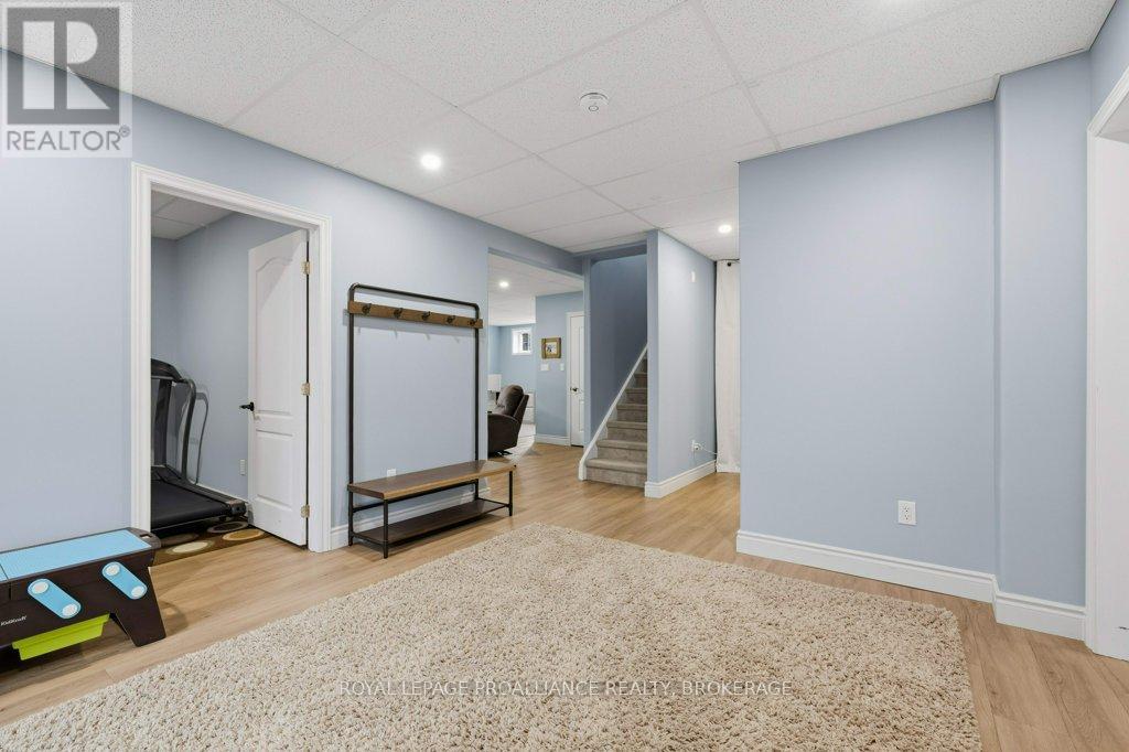 600 SHILOH AVENUE - 34
