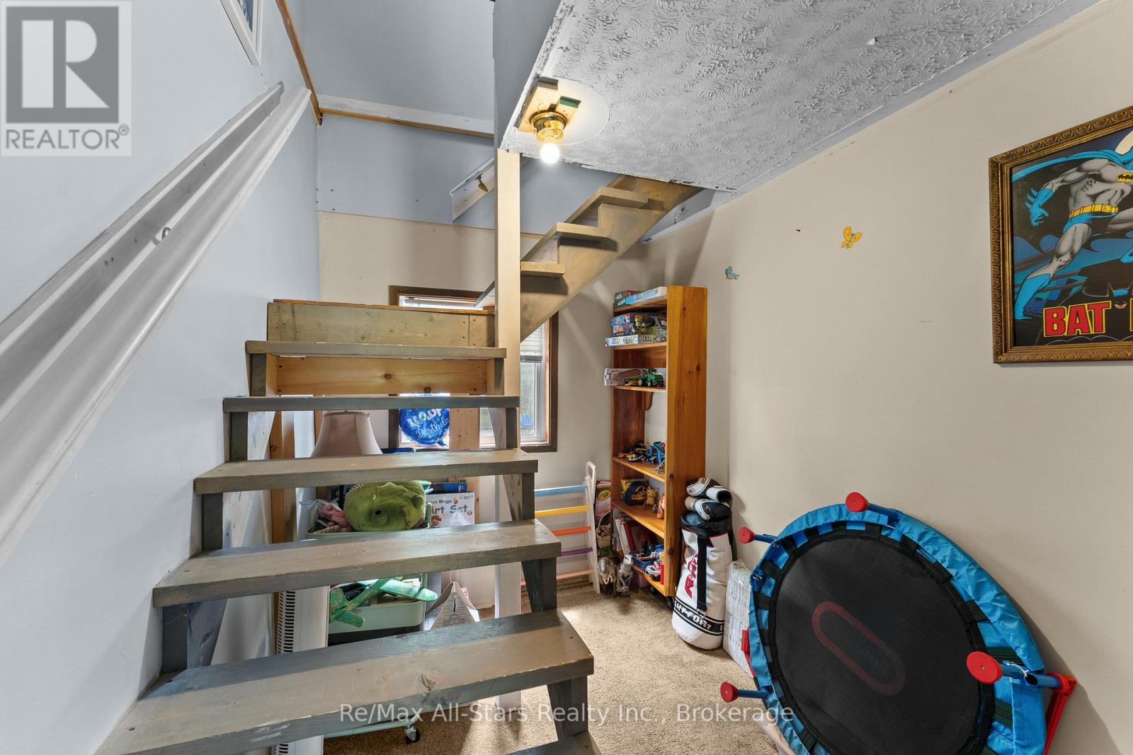 13 EVA STREET - 12