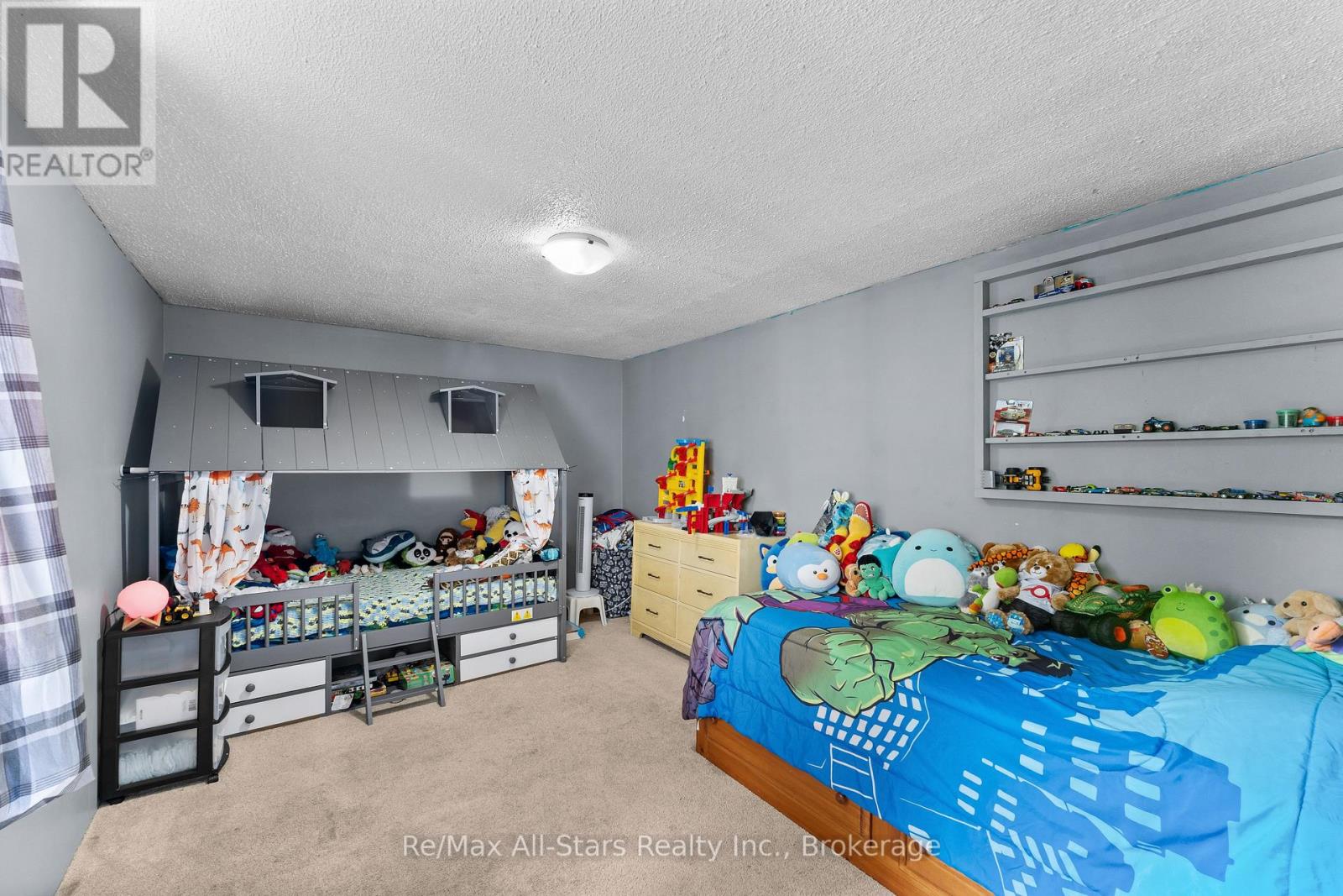 13 EVA STREET - 17