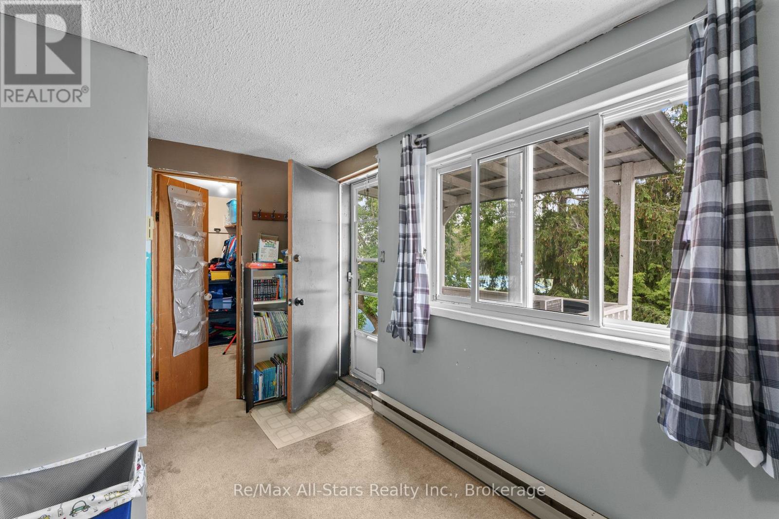 13 EVA STREET - 18