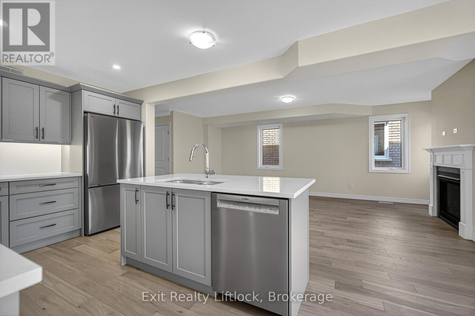 242 O'NEIL STREET - 11
