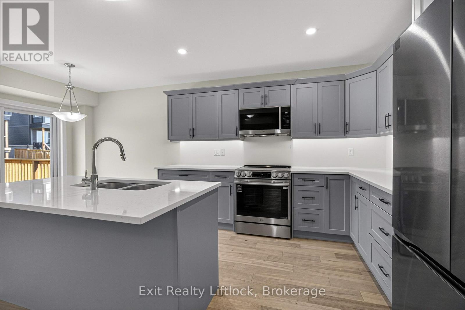 242 O'NEIL STREET - 12