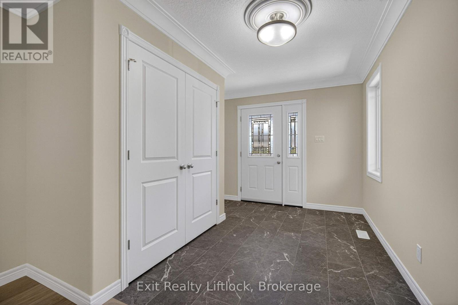 242 O'NEIL STREET - 3