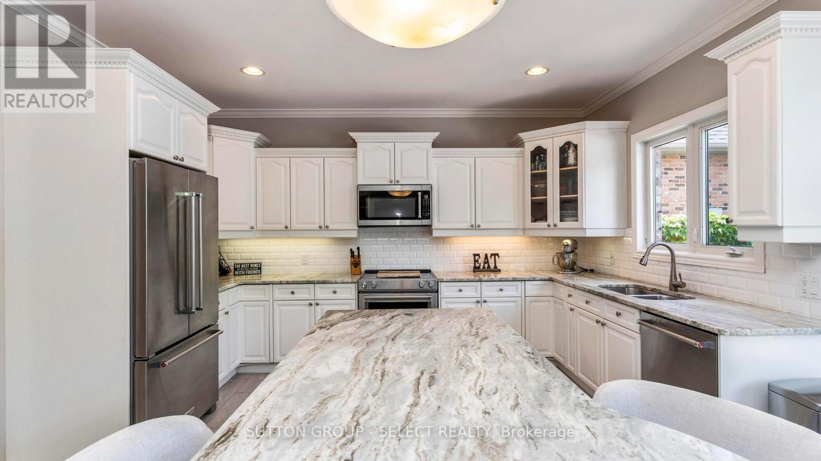 102 CHAMBERS AVENUE - 17