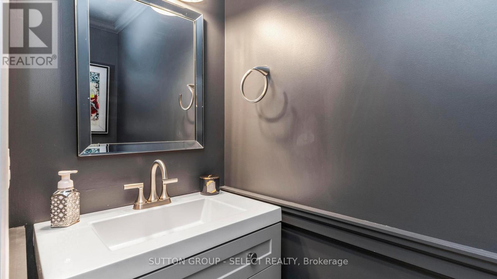 102 CHAMBERS AVENUE - 22
