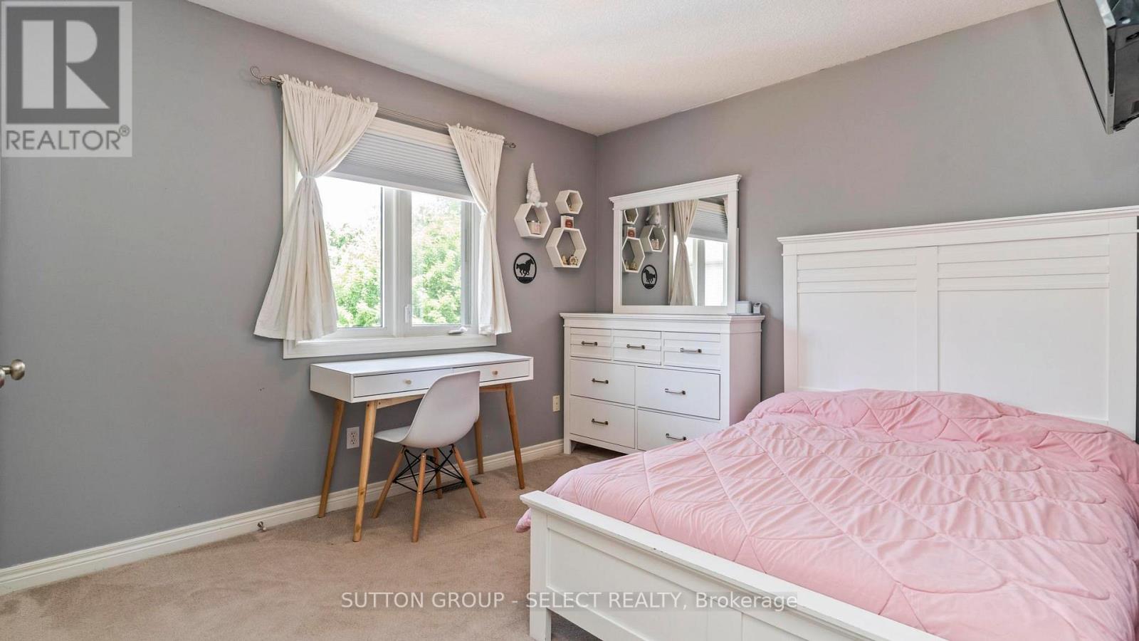 102 CHAMBERS AVENUE - 32