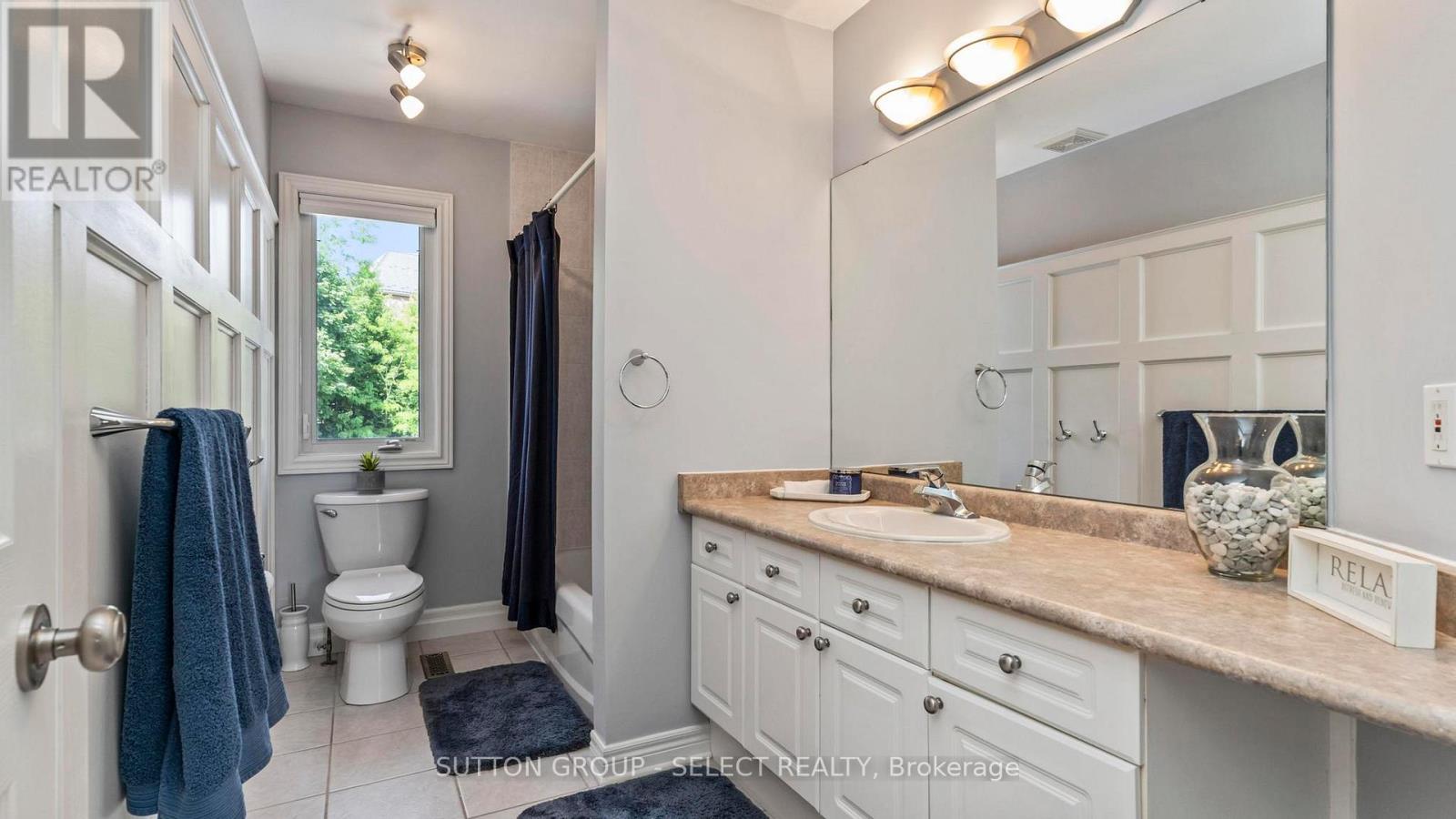 102 CHAMBERS AVENUE - 34