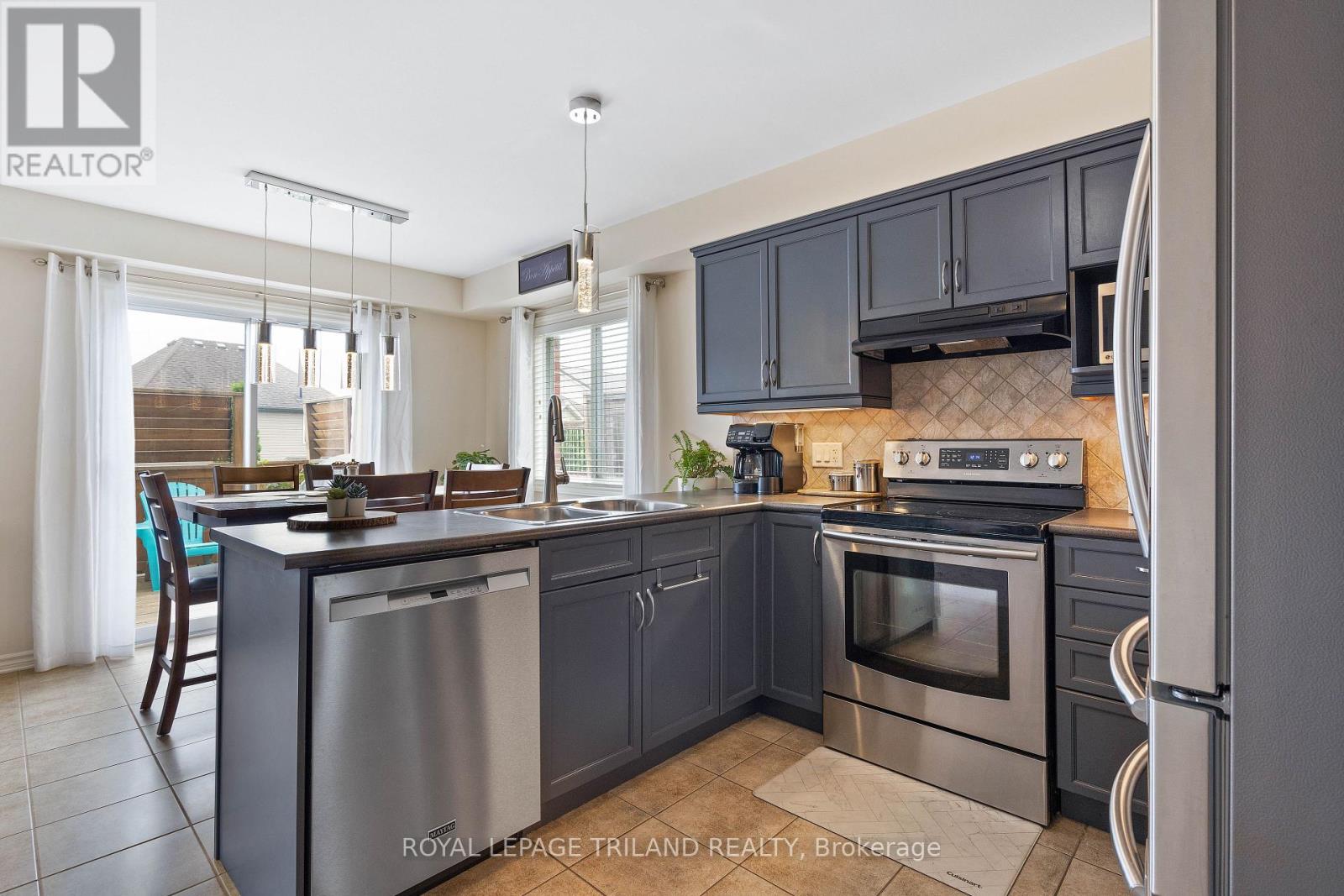 3268 EMILYCARR LANE - 13