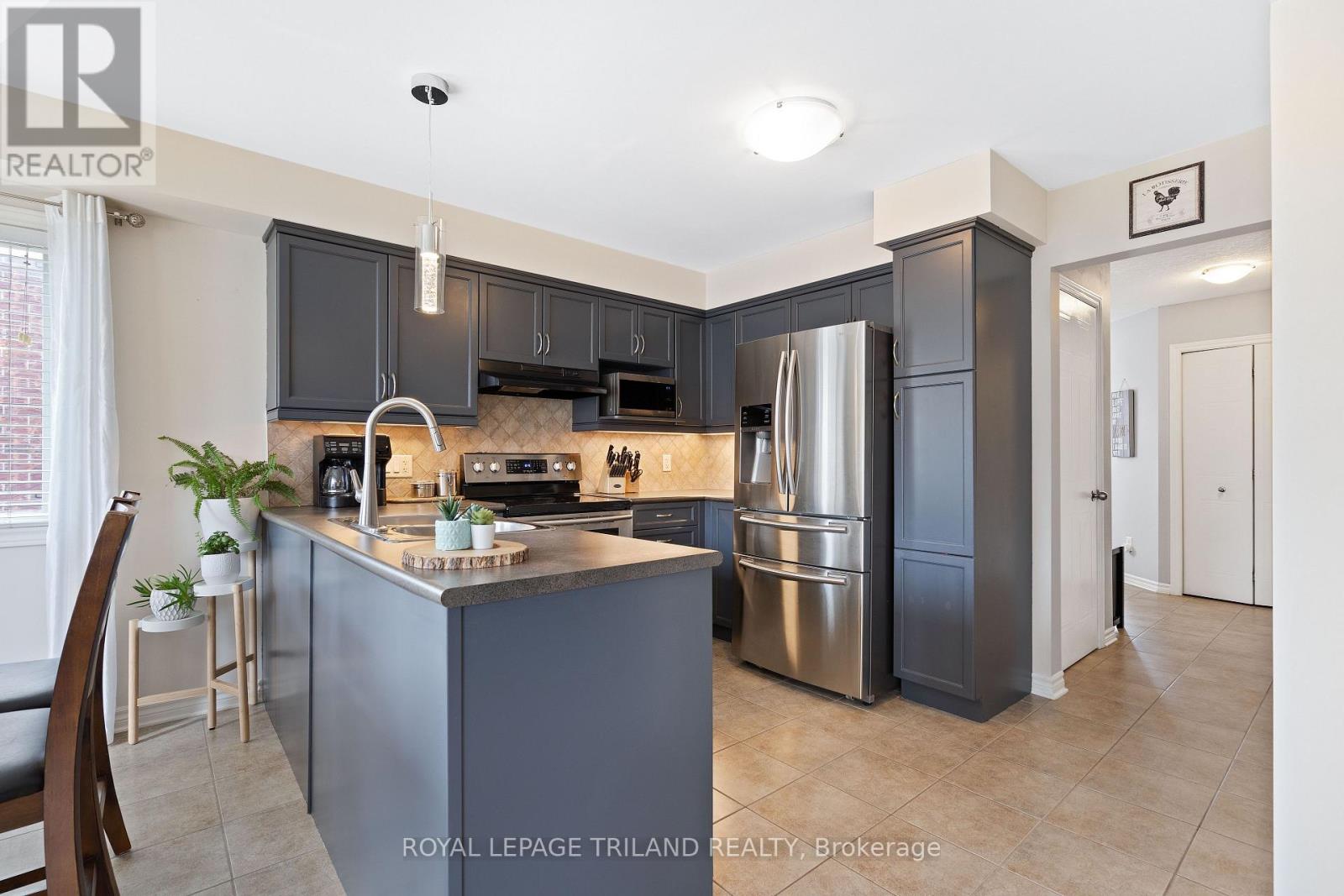 3268 EMILYCARR LANE - 15