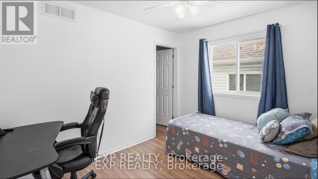 222 DEERCROFT AVENUE - 36