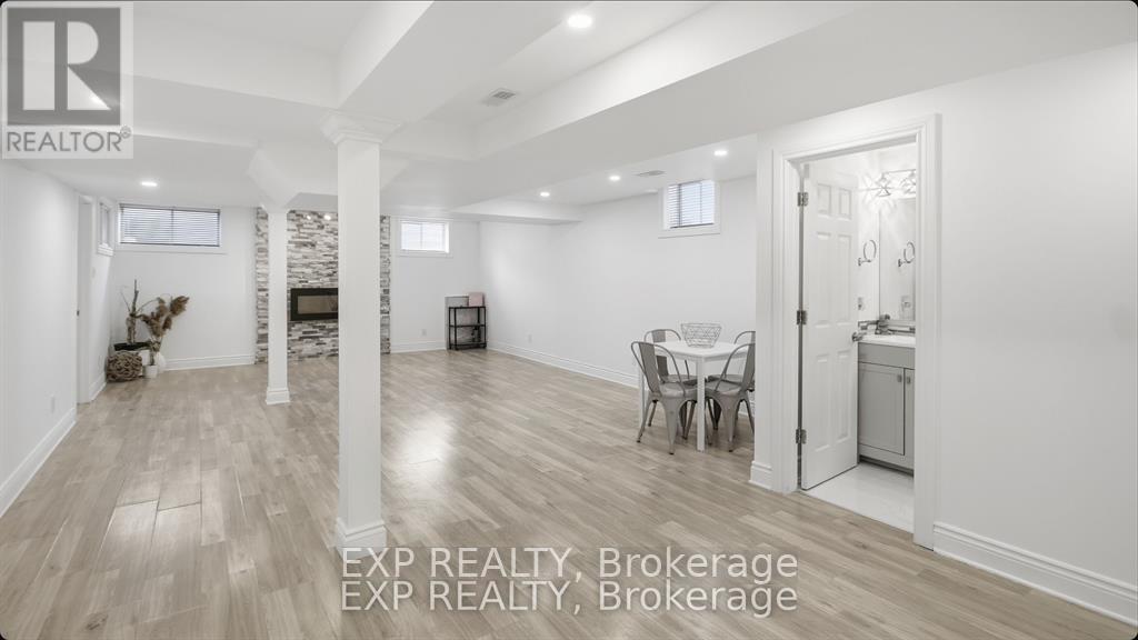 222 DEERCROFT AVENUE - 38