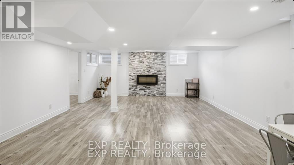 222 DEERCROFT AVENUE - 39