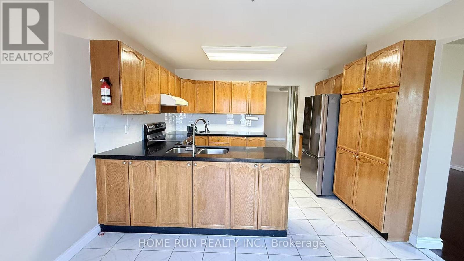 5 Bed, 3 Bath House for Rent in Ottawa – 2067 LEGRAND CRESCENT, Ottawa – MLS# X13419228 - Image 19