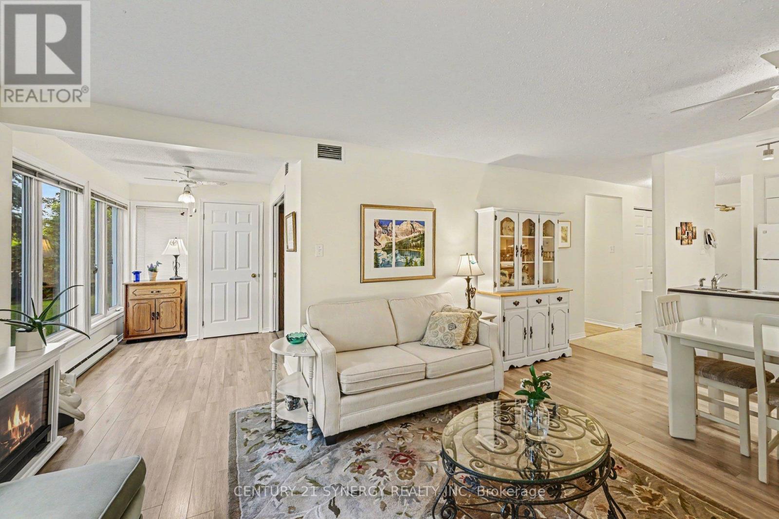 #108 61 JACK CRESCENT - 13