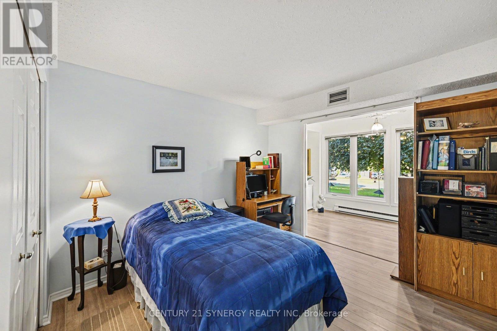 #108 61 JACK CRESCENT - 16