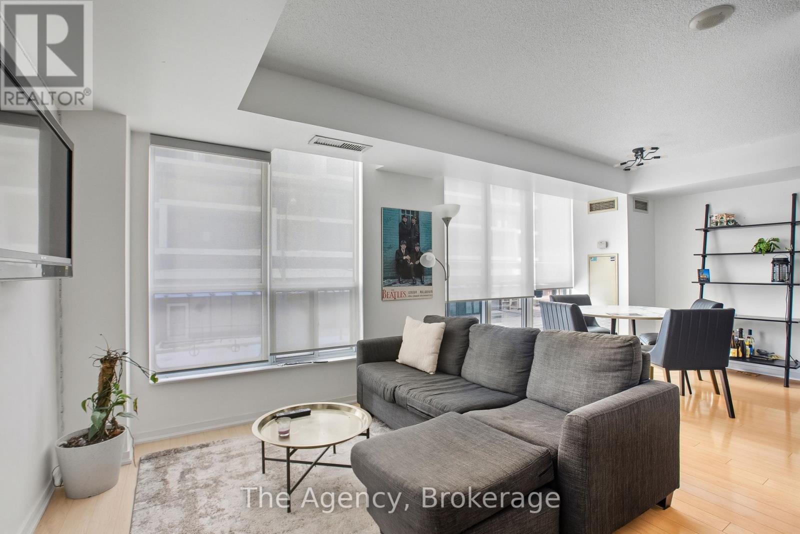 #210 76 SHUTER STREET - 3