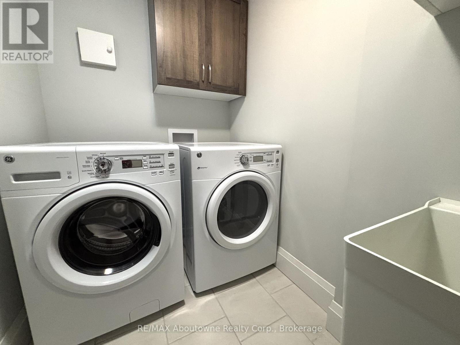 #RL5 53 ARTHUR STREET S - 30