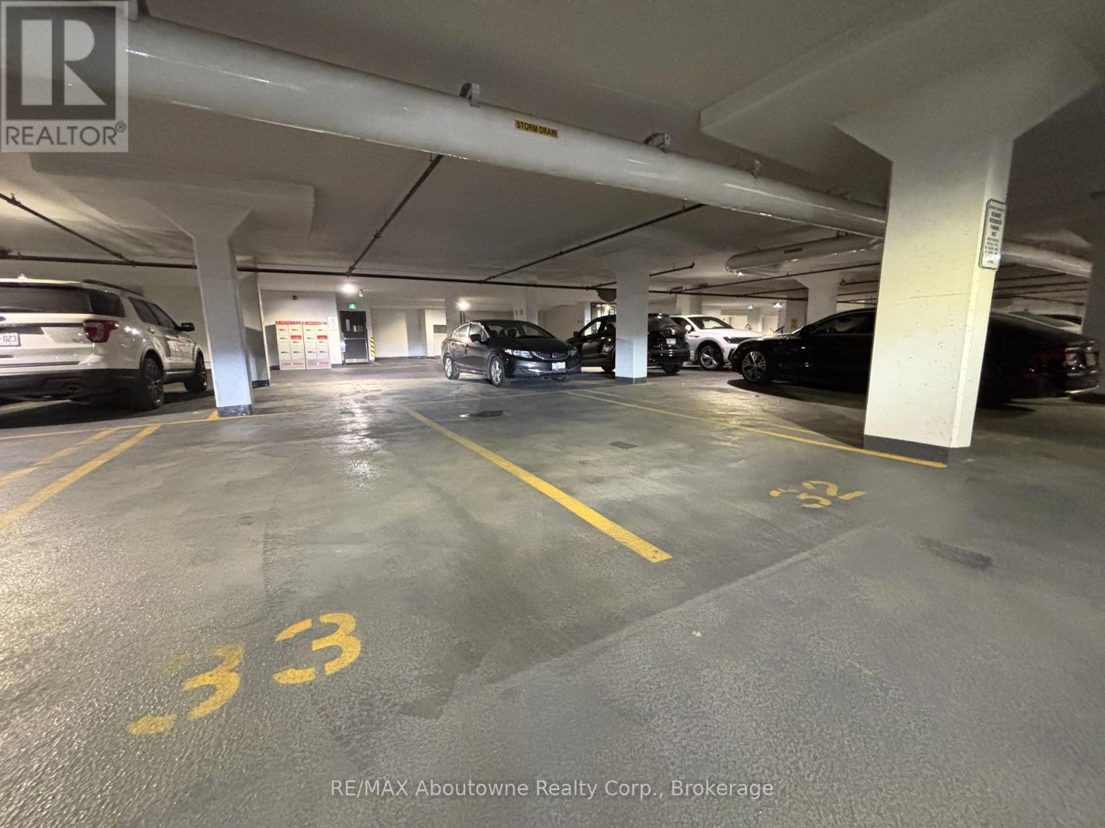 #RL5 53 ARTHUR STREET S - 31