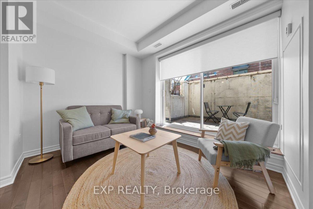 #121 429 KENT STREET - 14